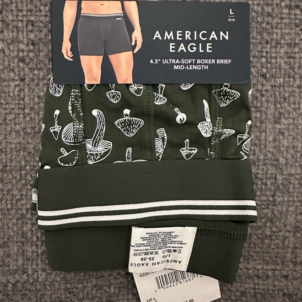 American Eagle Outfitters Dark Green Mushroom Print Boxer Briefs